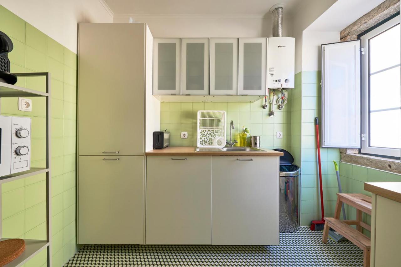 Elegant Riverview Apartment In Historical リスボン エクステリア 写真