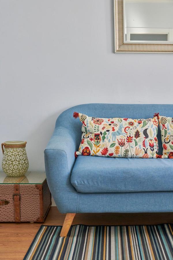 Elegant Riverview Apartment In Historical リスボン エクステリア 写真