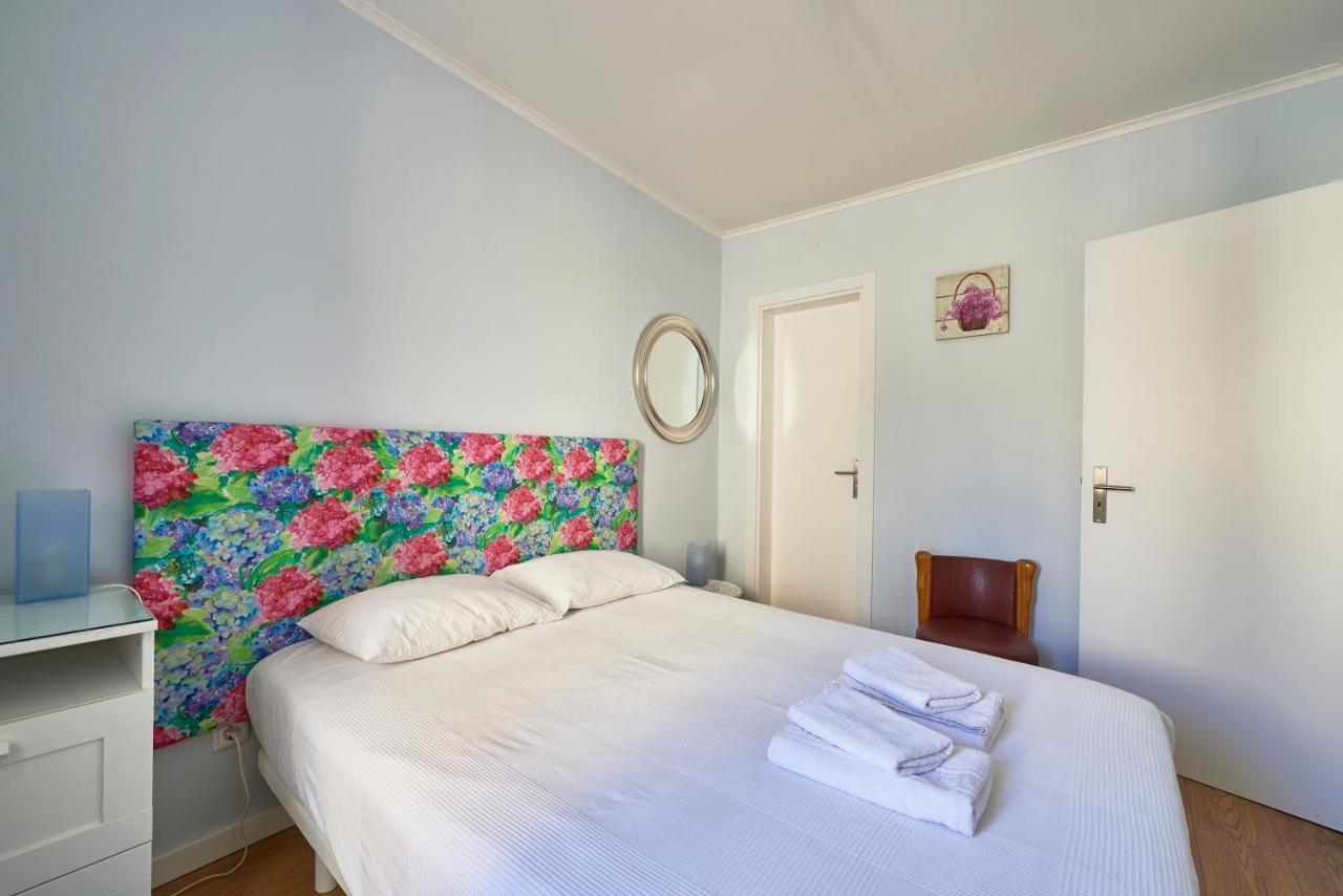 Elegant Riverview Apartment In Historical リスボン エクステリア 写真